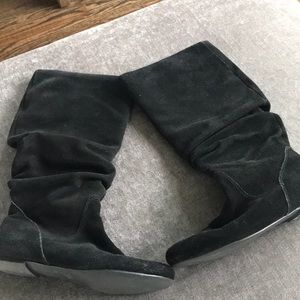 Steve Madden Black Suede Boots